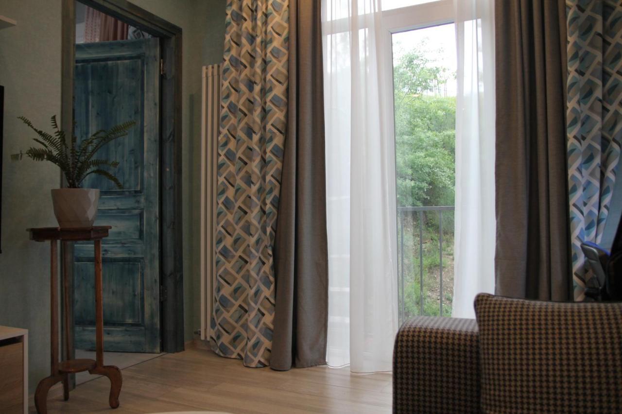 Cozy Apartment In Vake Tbilisi Exterior foto