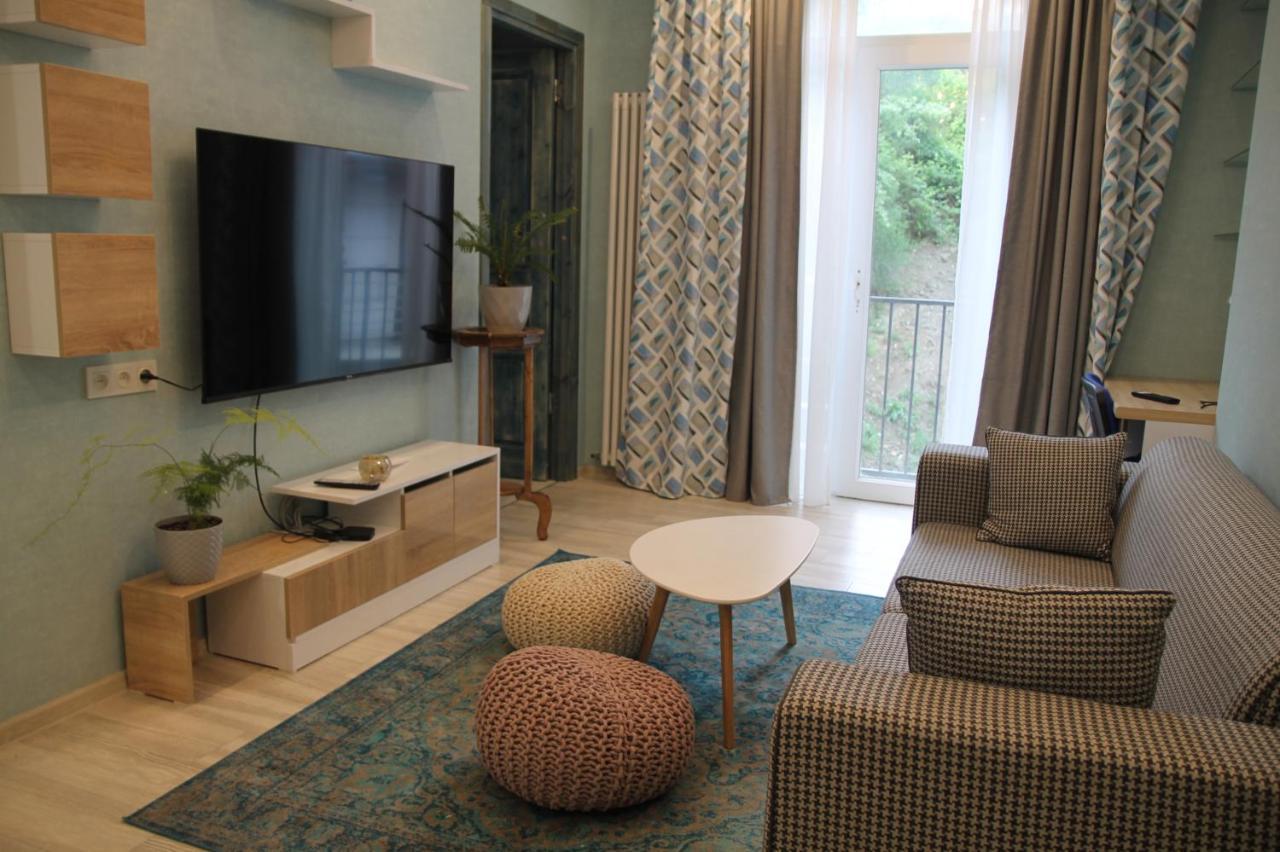 Cozy Apartment In Vake Tbilisi Exterior foto